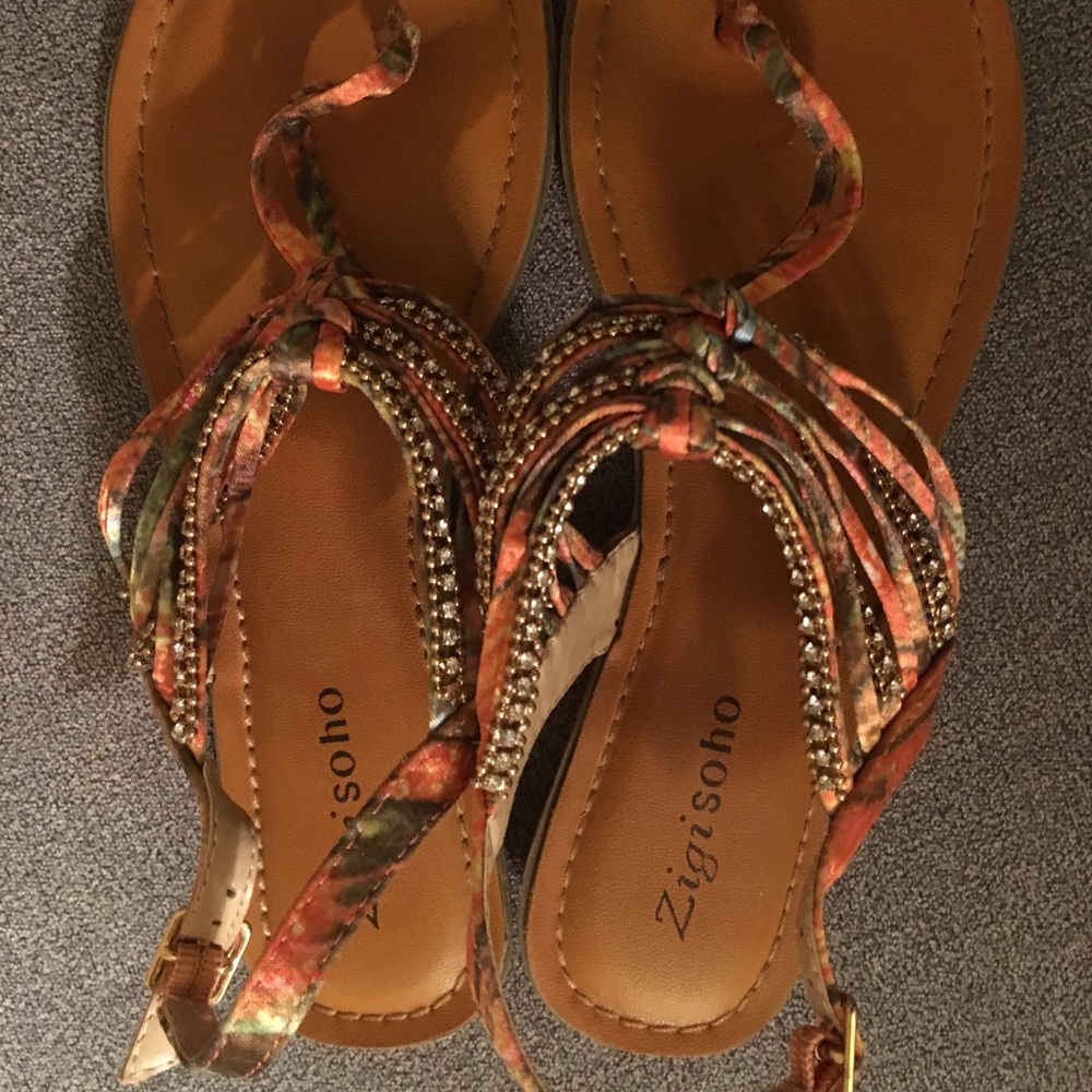 Sandals flats